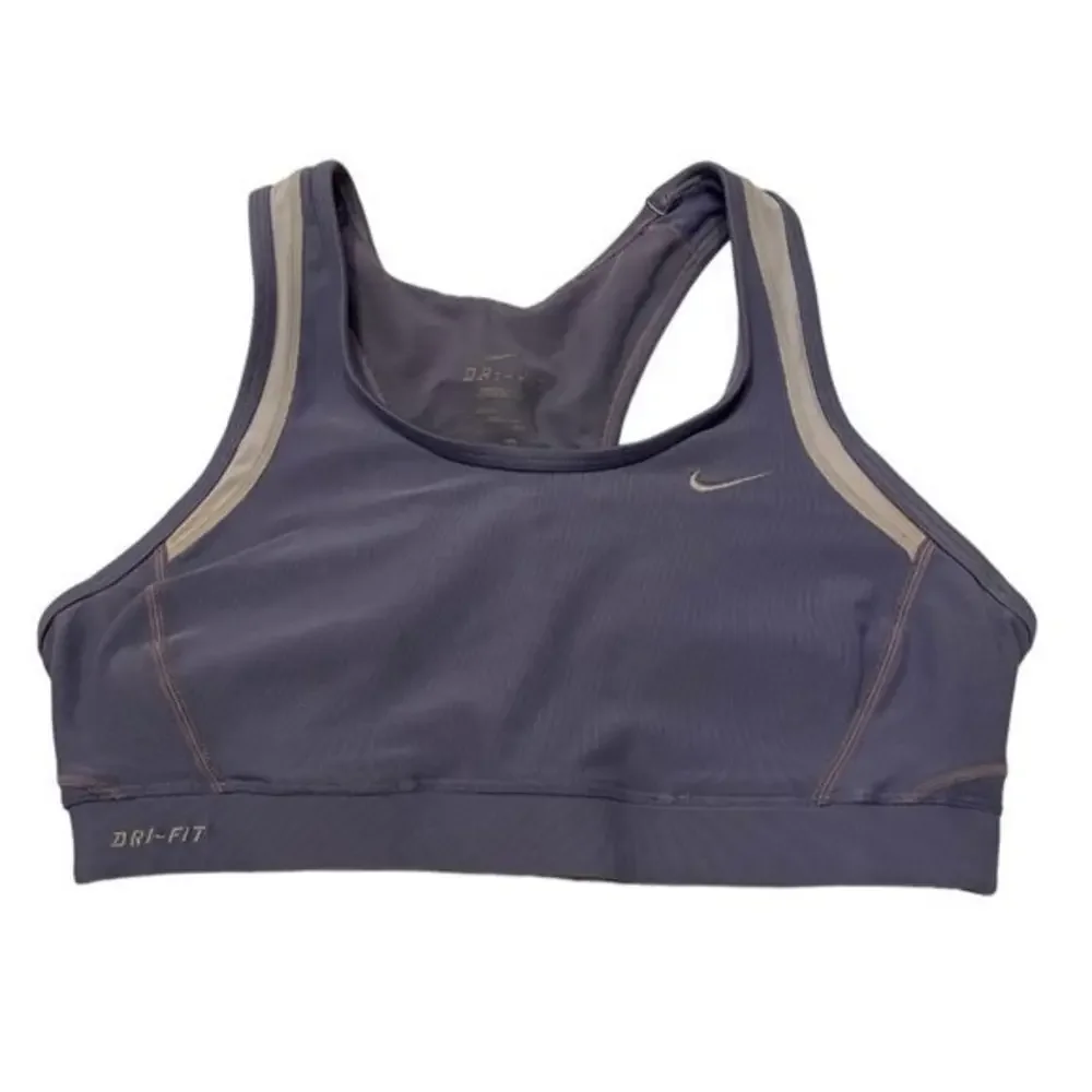 Nike‎ Lavender Sports Bra Size Medium